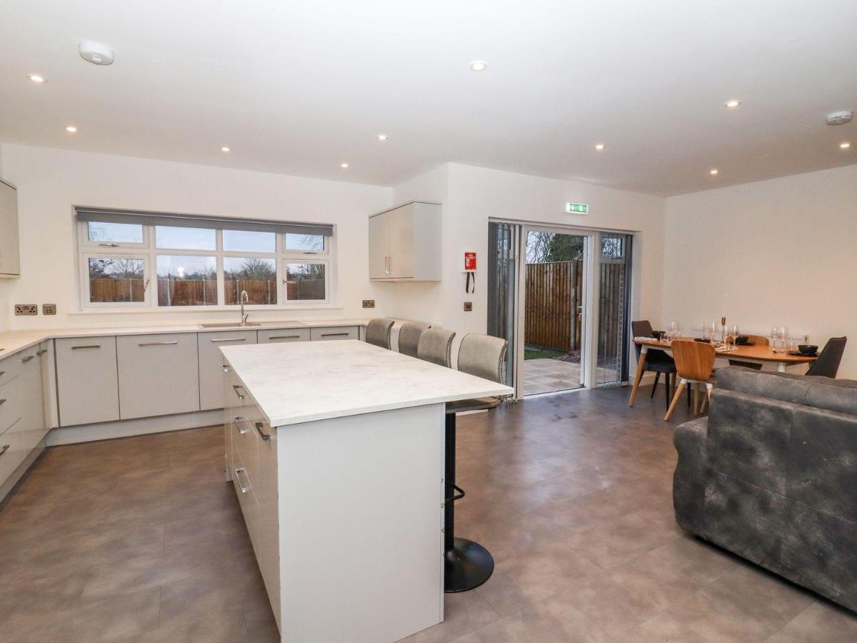 Exning Residence Newmarket  Extérieur photo